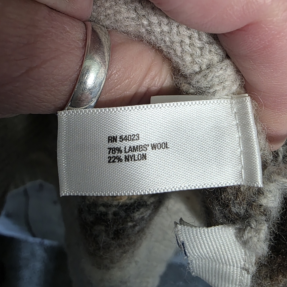 Gap/ Gray Patterned Lambs Wool Cardigan Sweater - image 6